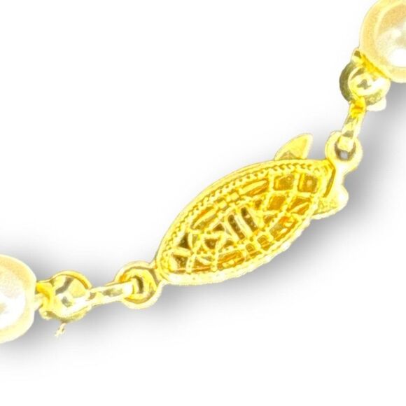 Three Strands Twisted Faux Pearl Graduated Beaded Bracelet with Filigree Clasp - Picture 4 of 6